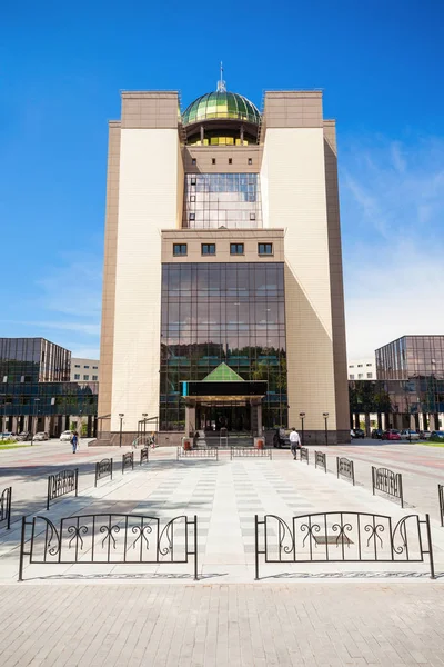 Budynek Nowosybirski Uniwersytet Państwowy — Zdjęcie stockowe