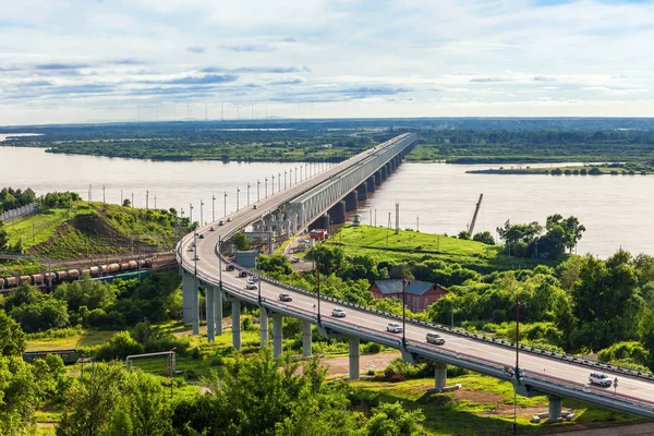 Chabarovskbrug kruist Amoer — Stockfoto