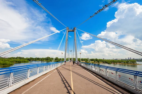 Выноградовский мост в Красноярске — стоковое фото