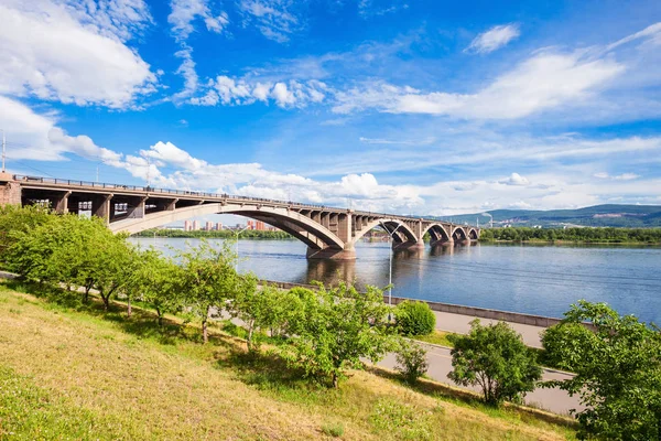 Коммунальный мост Красноярска — стоковое фото