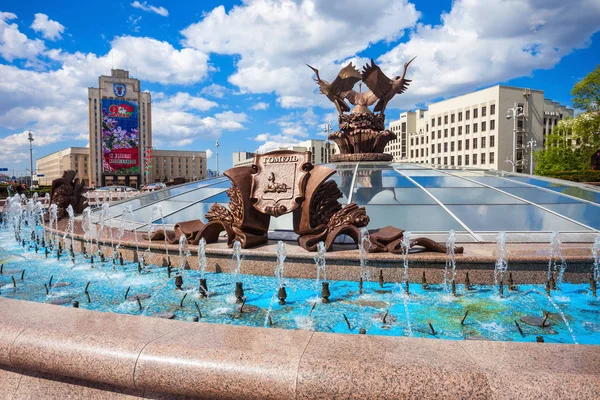 Praça da Independência em Minsk — Fotografia de Stock