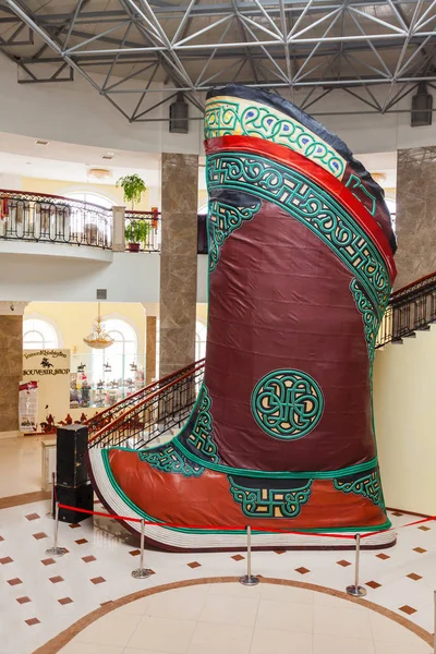 Genghis Khan boot, Ulaanbaatar — Stock Photo, Image