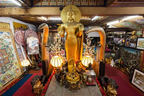 Gangaramaya Temple in Colombo — Stock Photo, Image