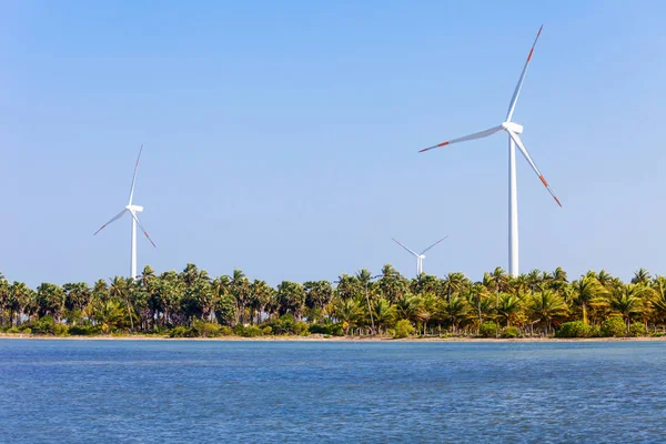 Ветряные турбины Калпития, Шри-Ланка — стоковое фото