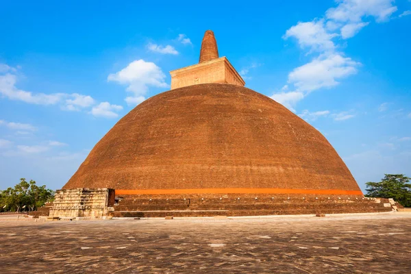 Abhayagiri Vihara in Anuradhapura — Stockfoto