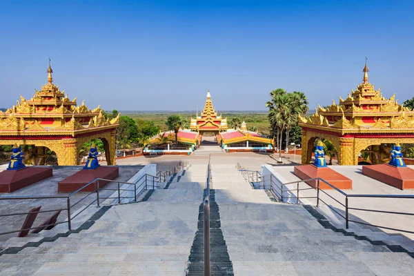 Пагода Випассана — стоковое фото
