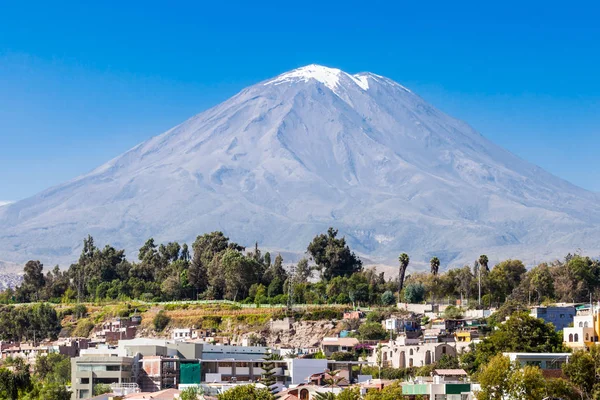 Misti volcano i Peru — Stockfoto