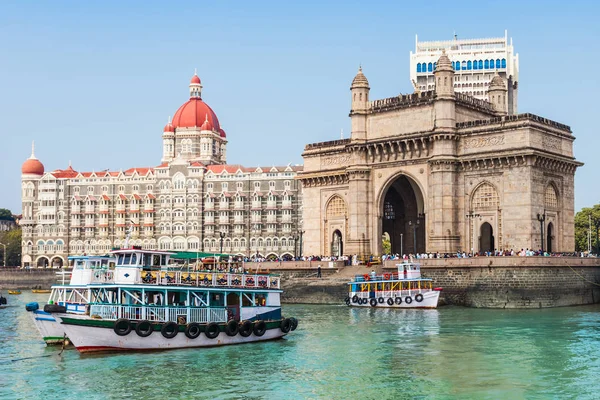 Taj Mahal Hotel y Puerta de la India —  Fotos de Stock