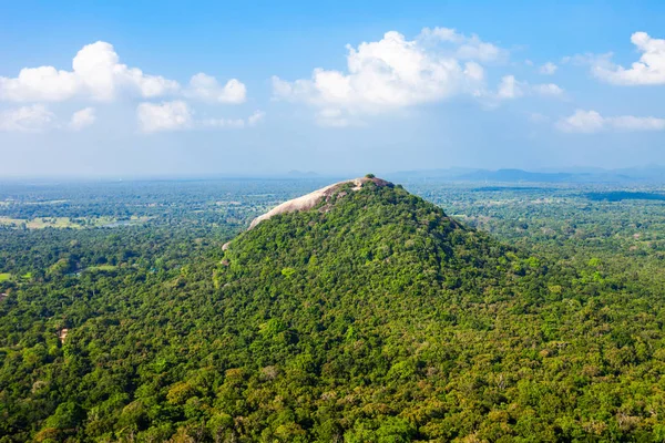 Pidurangala Rock, Sri Lanka — Stockfoto