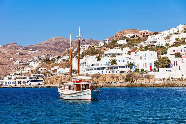 De haven van de stad van Mykonos, Griekenland — Stockfoto