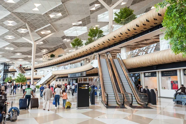 Baku Heydar Aliyev Airport — Stockfoto