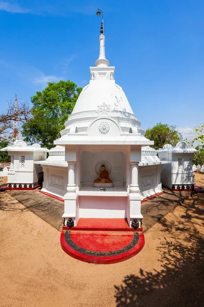 Athugala Viharaya Samadhi Boeddha — Stockfoto