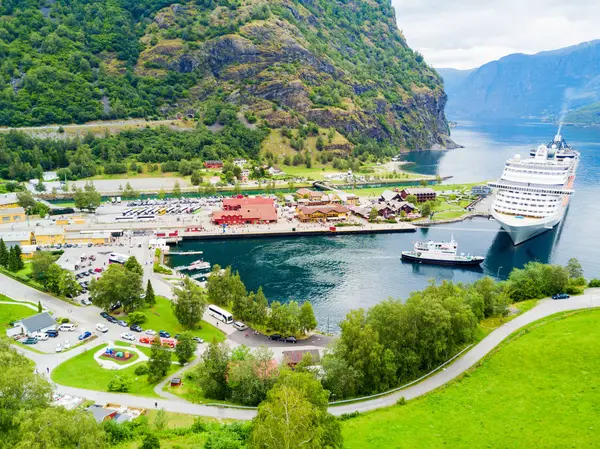 Flam en Sognefjord, Noruega —  Fotos de Stock