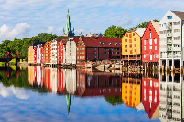 Gamla hus i Trondheim — Stockfoto