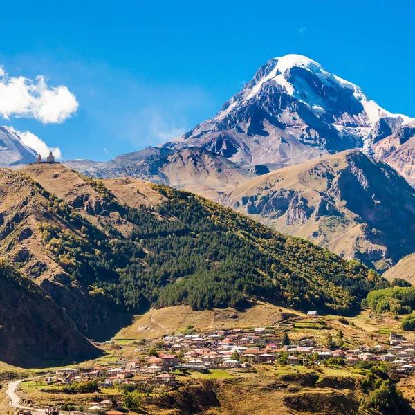 Mount kazbek, Georgien — Stockfoto