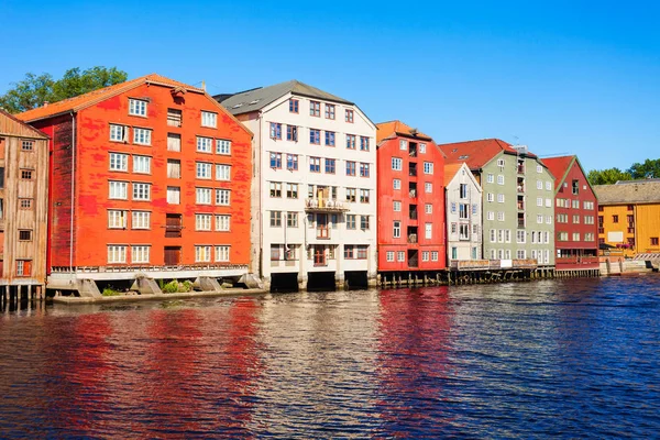 Vecchie case colorate, Trondheim — Foto Stock