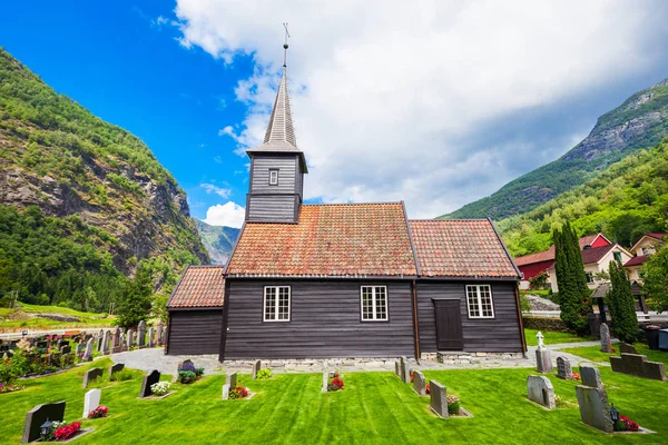 Flam 教会ソグネ ・ フィヨルド (ノルウェー) — ストック写真