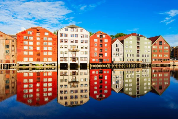 Gamla hus i Trondheim — Stockfoto