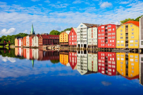 Gamla hus i Trondheim — Stockfoto