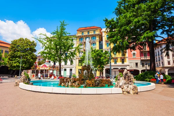 Piazza Manzoni square fountain, Lugano — Stock Photo, Image