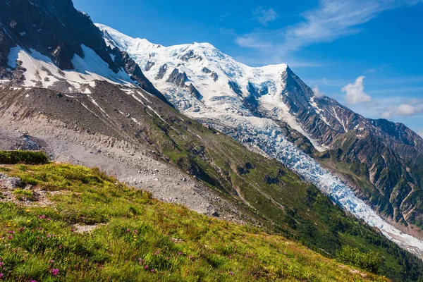 Mont Blanc highest mountain, Europe — Stock Photo, Image