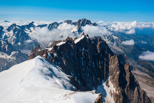 Mont Blanc massif de haute montagne — Photo