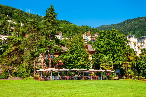 Ciudad de Montreux en el lago de Ginebra — Foto de Stock