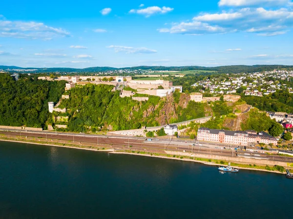 Крепость Эренбрайтштайн в Кобленце, Германия — стоковое фото