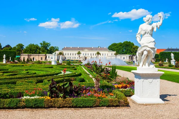 ドイツのハノーバーにあるHerrenhausen Palace — ストック写真