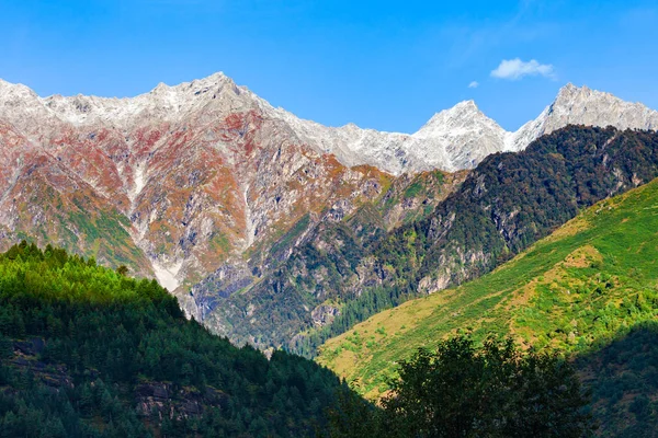 Перевал Роханг поблизу Маналі (Хімачал - Прадеш). — стокове фото