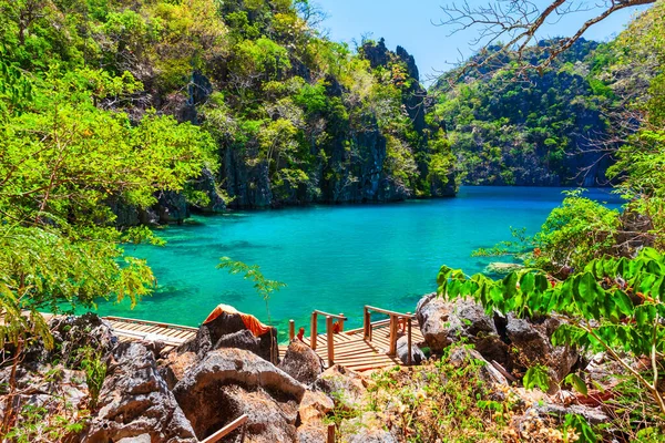 Kayangan Λίμνη Τροπικό Τοπίο Στο Νησί Coron Στην Επαρχία Palawan — Φωτογραφία Αρχείου