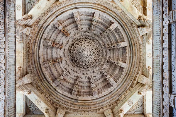 Ranakpur Jain Tempel Chaturmukha Dharana Vihara Een Middeleeuwse Jain Tempel — Stockfoto