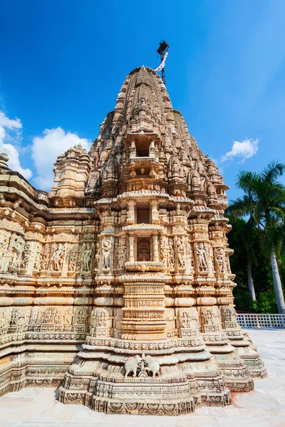 Ranakpur Jain寺庙或Chaturmukha Dharana Vihara是印度拉贾斯坦邦Ranakpur的一座Jain寺庙 — 图库照片
