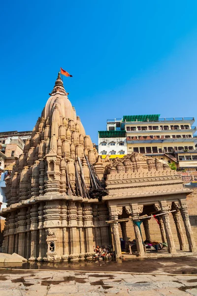 Temple Ratneshwar Mahadev Temple Penché Est Situé Varanasi Dans Uttar — Photo