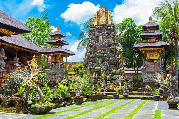 Świątynia Pura Saraswati Wyspie Ubud Wyspie Bali Indonezja — Zdjęcie stockowe