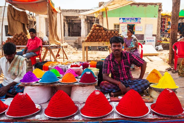 Hampi India February 2012 Holi Powder Colors Local Market India — 图库照片