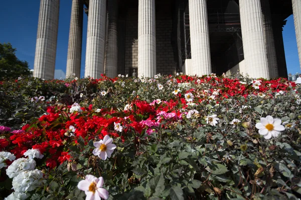 Église de la Madeleine dans le centre de Paris — Photo