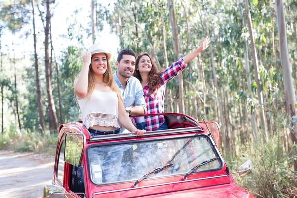 Äntligen semester! Kom så går vi! — Stockfoto