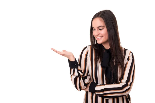 Mujer presentando producto — Foto de Stock