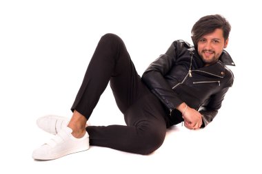 genç bir adam stüdyo çekim