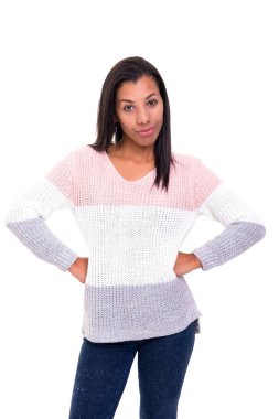 Afrikalı kadın suspectly izole üzerinde beyaz arka plan seyir stüdyo vurdu