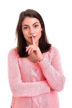 Sessizlik, beyaz arka plan üzerinde izole isteyen güzel genç kadın