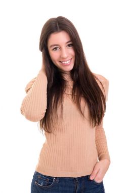 Beyaz arka plan üzerinde izole bir güzel genç casual kadın, stüdyo çekim