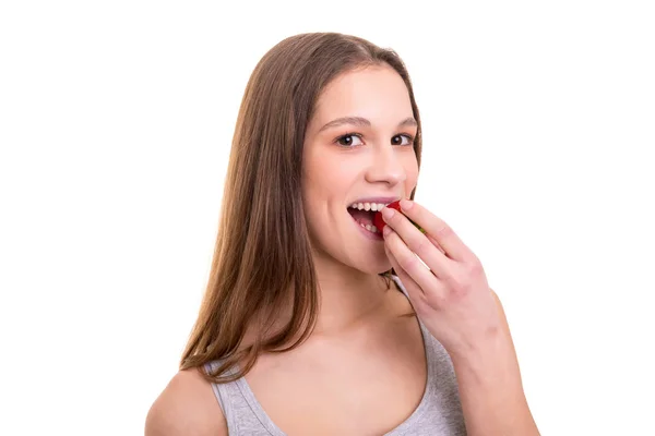 Mooie Jonge Vrouw Eten Sommige Aardbei Geïsoleerd Witte Achtergrond — Stockfoto