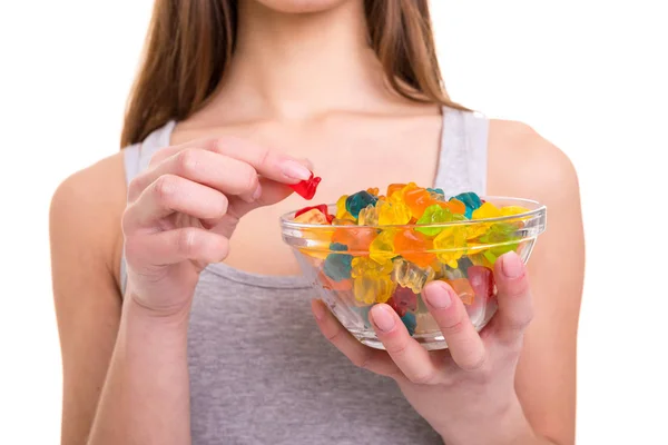 Jonge Vrouw Met Kom Van Gelei Gummy Beren Geïsoleerd Witte — Stockfoto