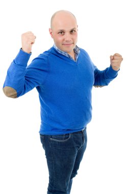 mutlu genç adam izole Kollarını açarak, kazanan