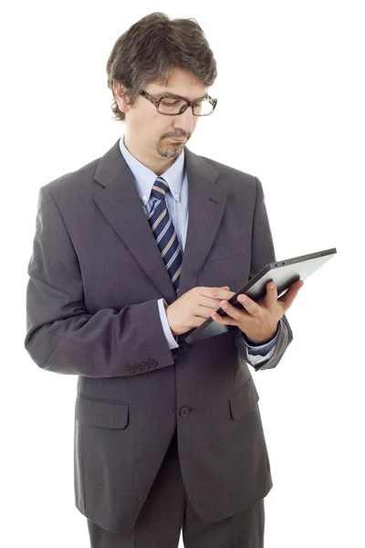 Biznesmen, myśląc z komputera typu tablet, na białym tle — Zdjęcie stockowe