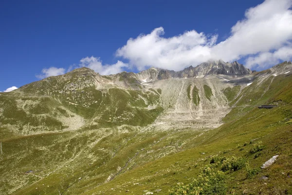 Paisaje en los Alpes suizos, cantón berna; Suiza — Foto de Stock