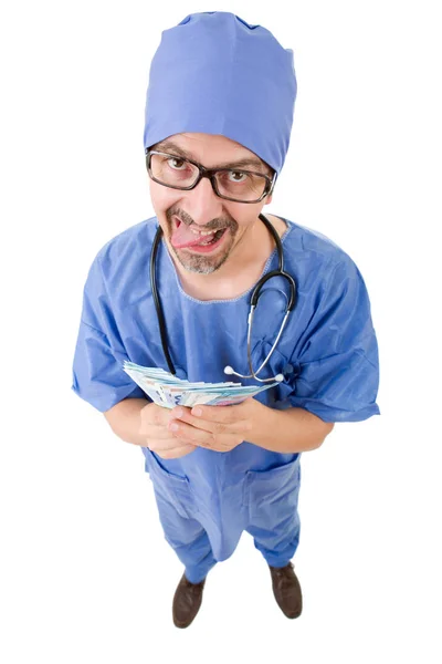 Głupie lekarz pełnej długości z pieniędzy, na białym tle — Zdjęcie stockowe