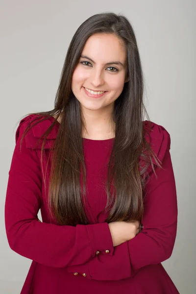 Jovem bela mulher close up retrato — Fotografia de Stock